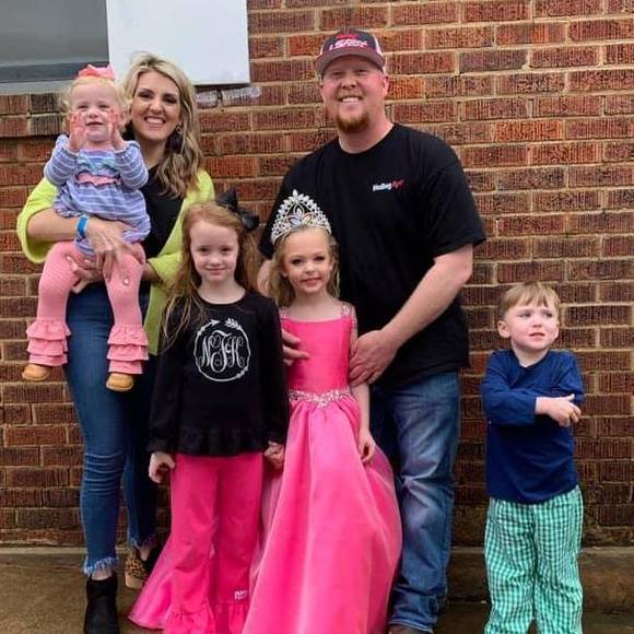 Meet your Posher, Anna - Picture 1 of 1